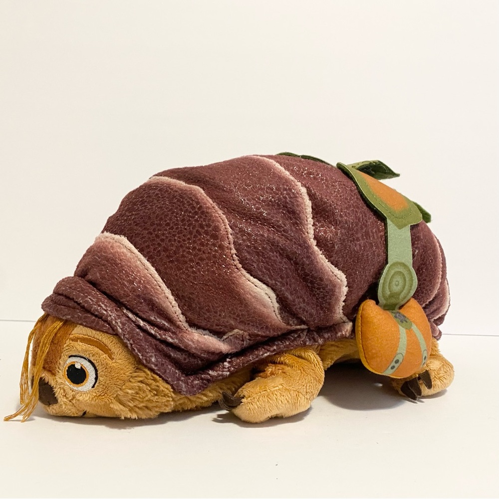 Disney Raya The Last Dragon Tuk Tuk Plush Toy Armadillo Stuffed Animal Figure